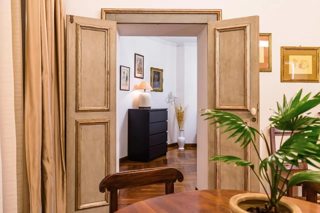 Pulcra Domus Apartment Naples Italy